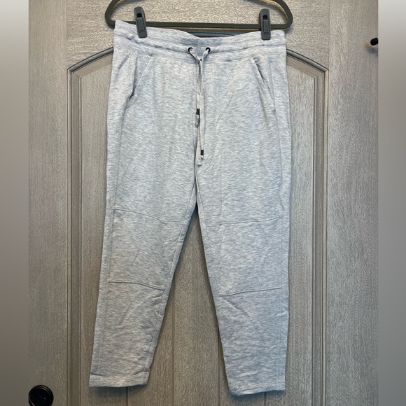 Lou & Grey Pants - NWT Lou & Grey joggers heather gray size medium super soft lounge wear